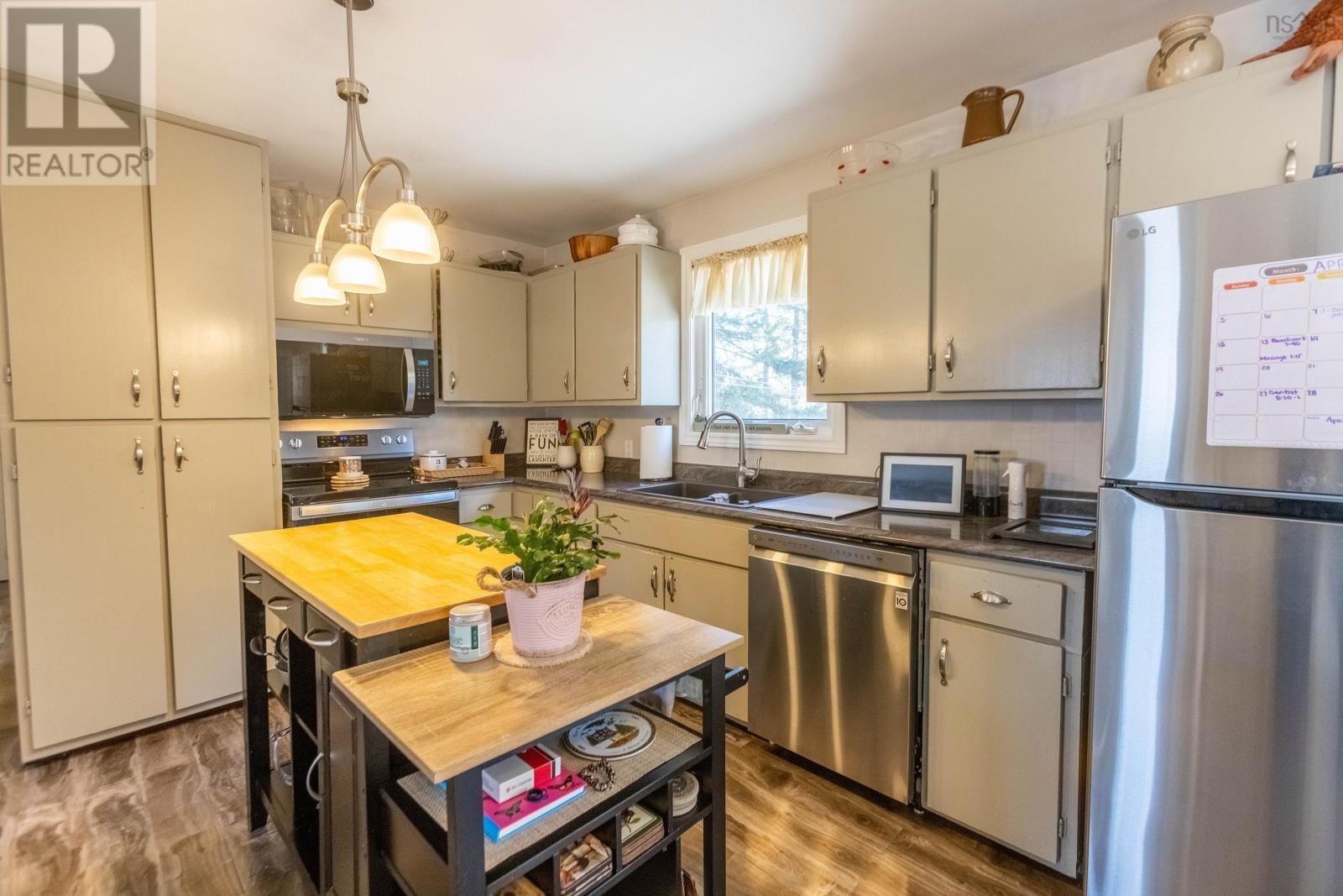 Property 28 of 40 of 19 Boylston Avenue