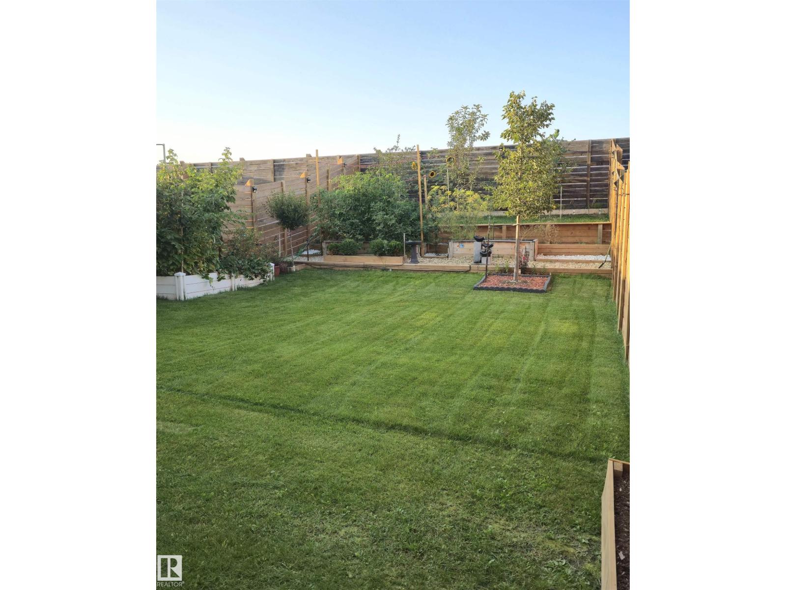 1758 KEENE CR SW, Edmonton