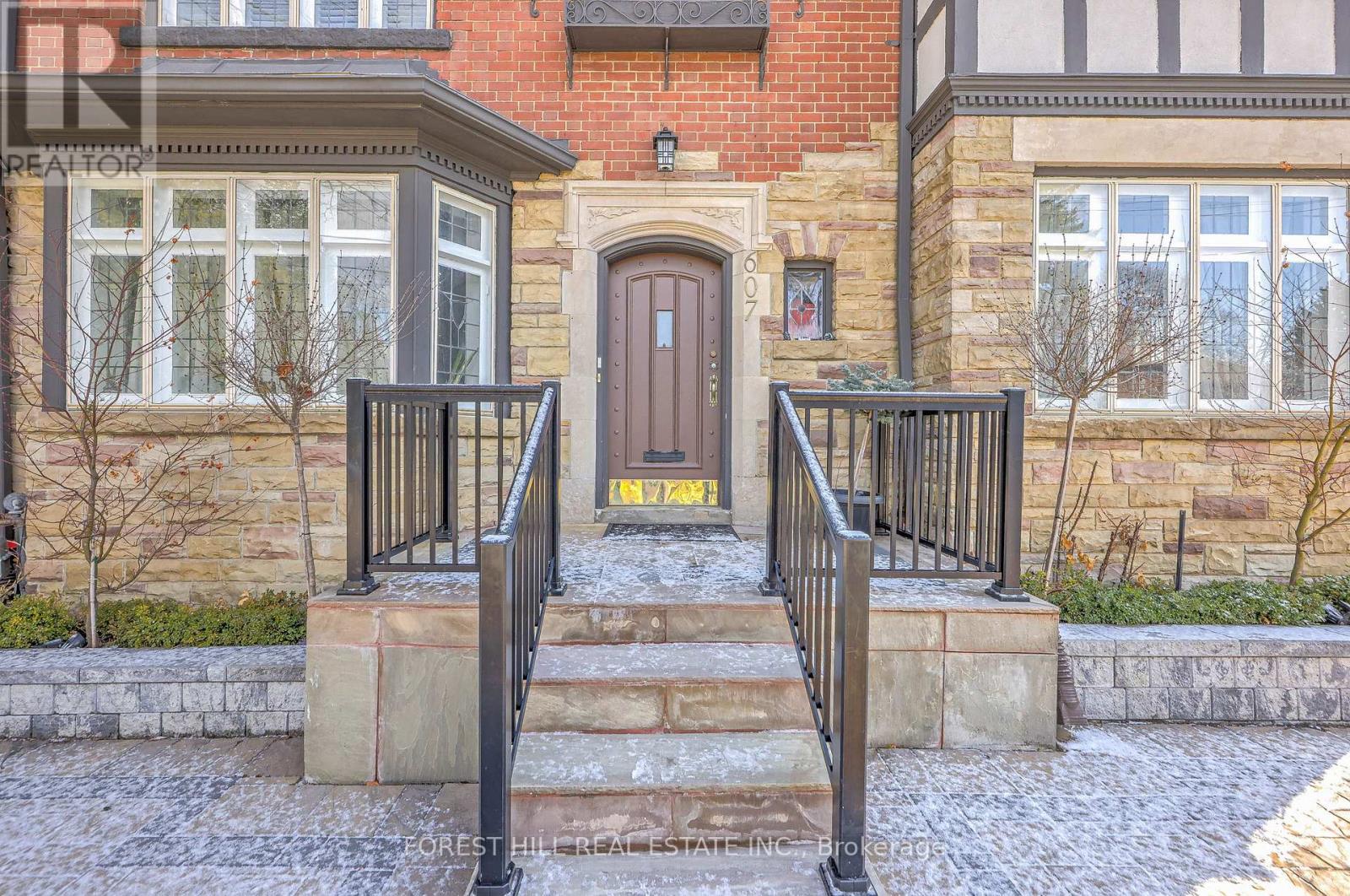 607 SPADINA ROAD - 4