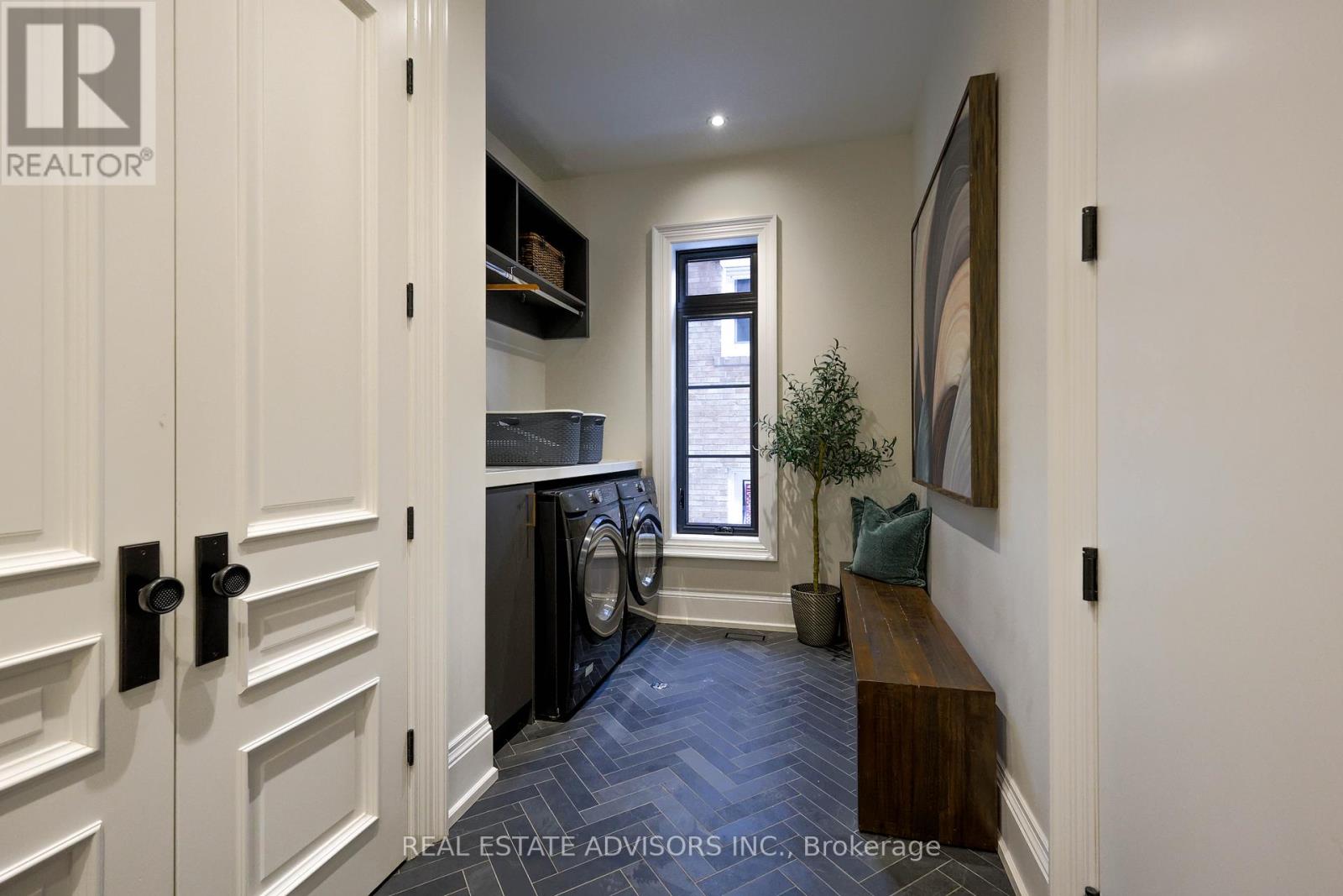 20 ARROWSTOOK ROAD - 22