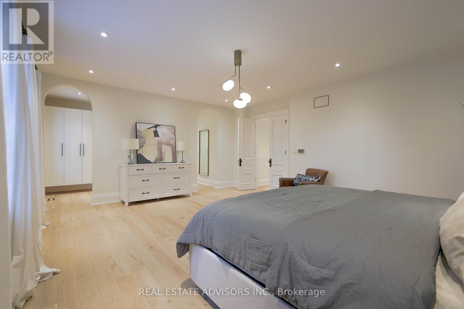 20 ARROWSTOOK ROAD - 26