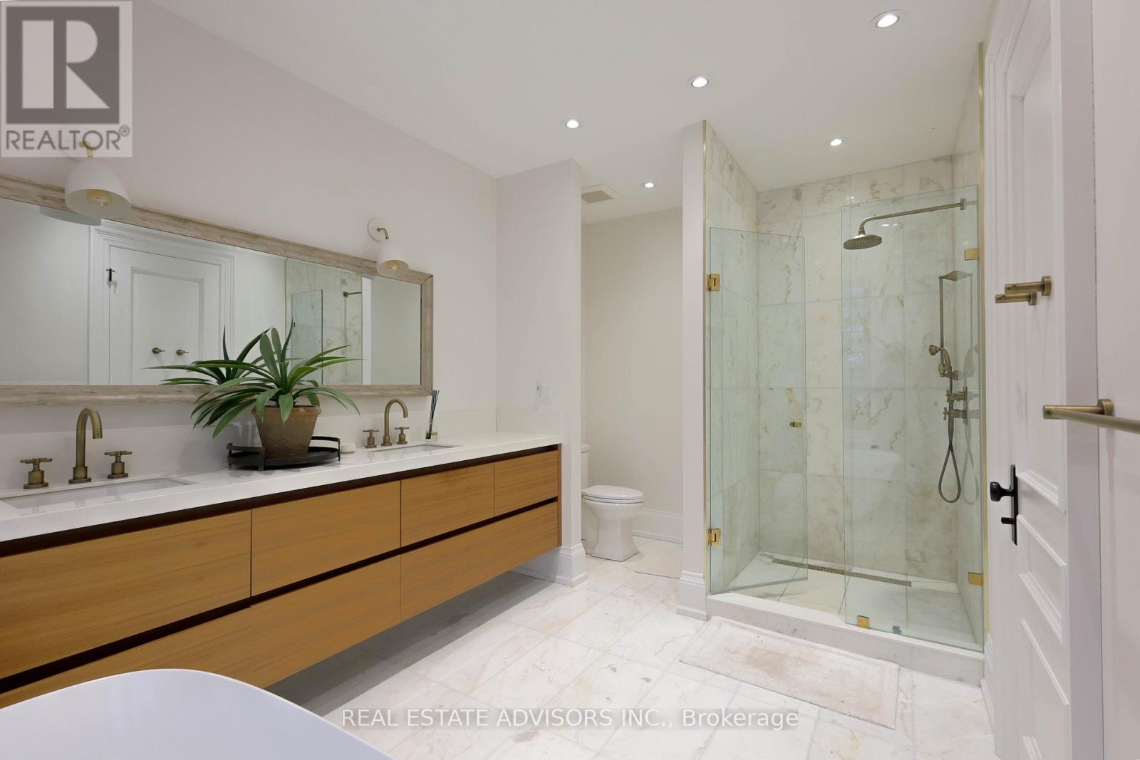 20 ARROWSTOOK ROAD - 28