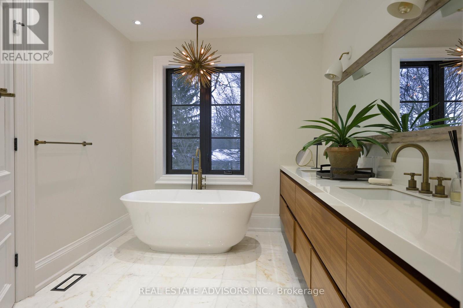 20 ARROWSTOOK ROAD - 29