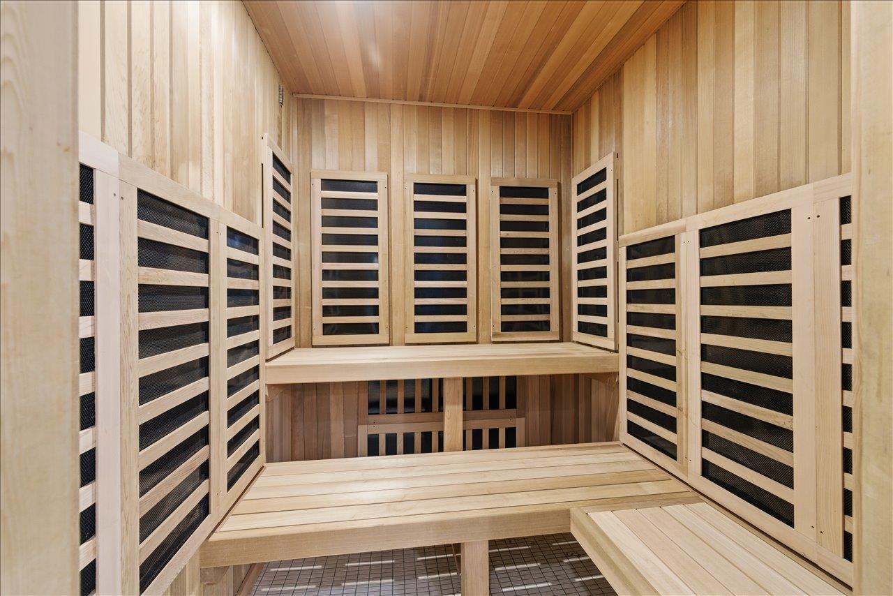 121 6688 120 STREET, Surrey