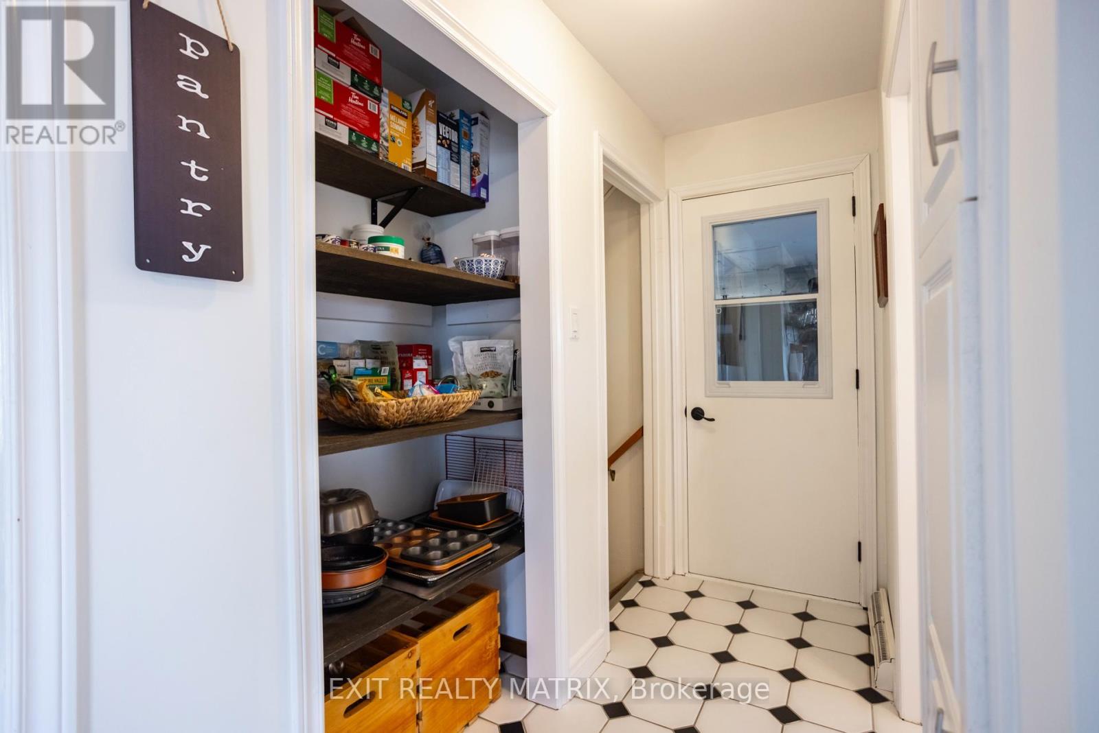209 QUEEN STREET W - 17