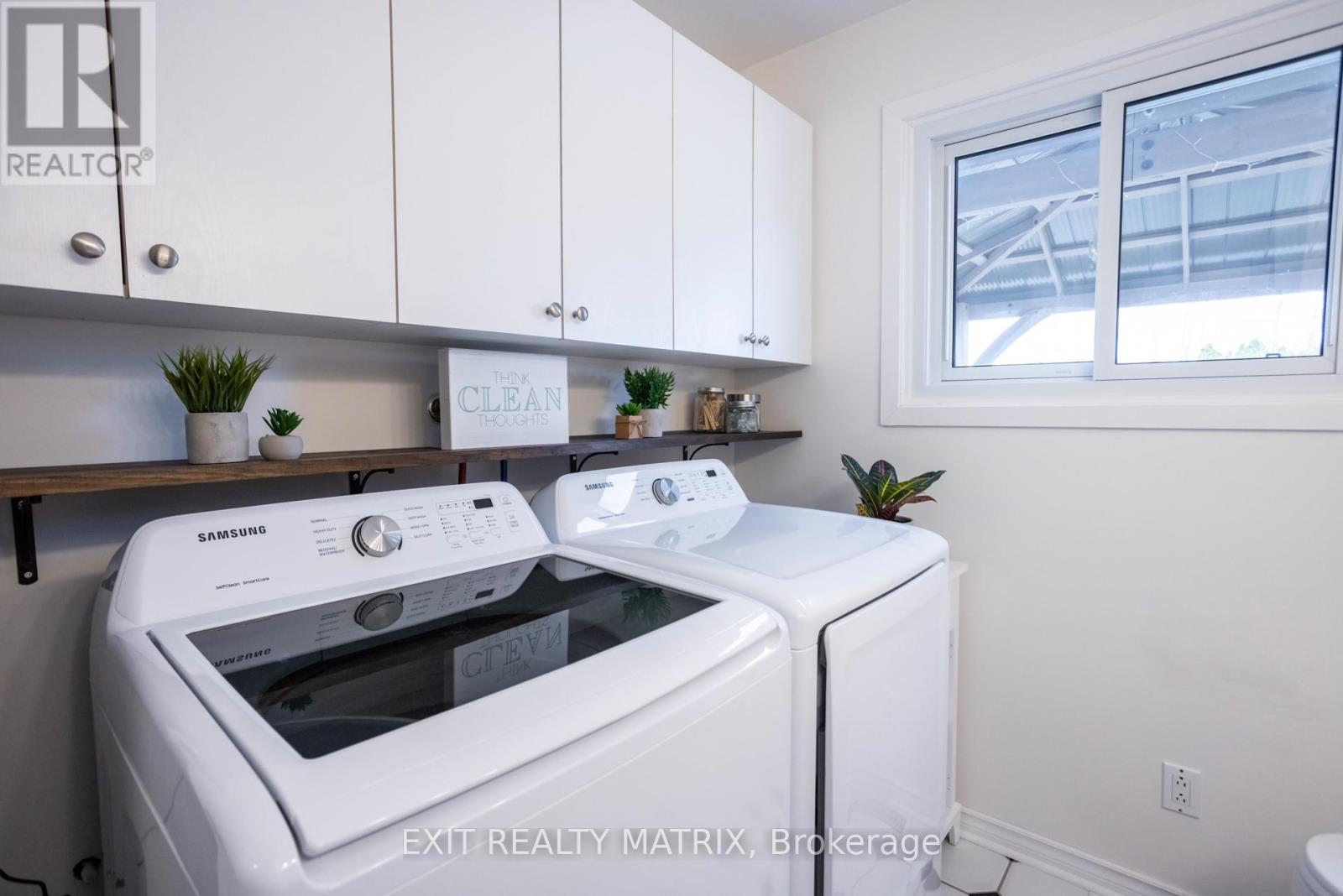 209 QUEEN STREET W - 19