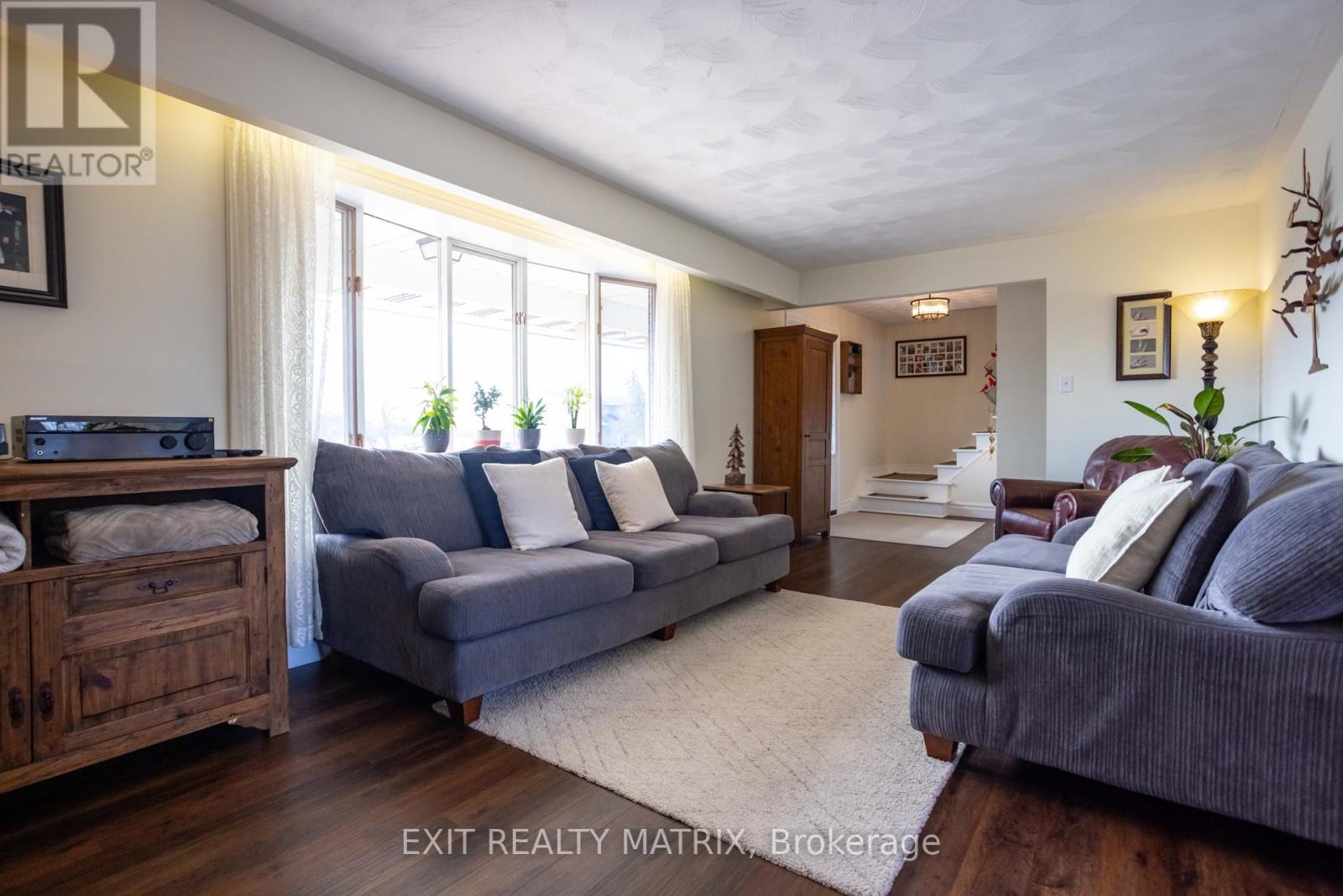 209 QUEEN STREET W - 5