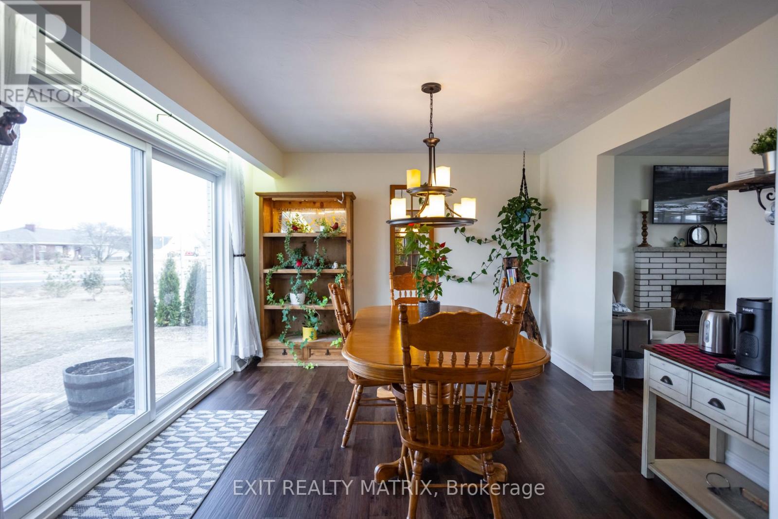 209 QUEEN STREET W - 8