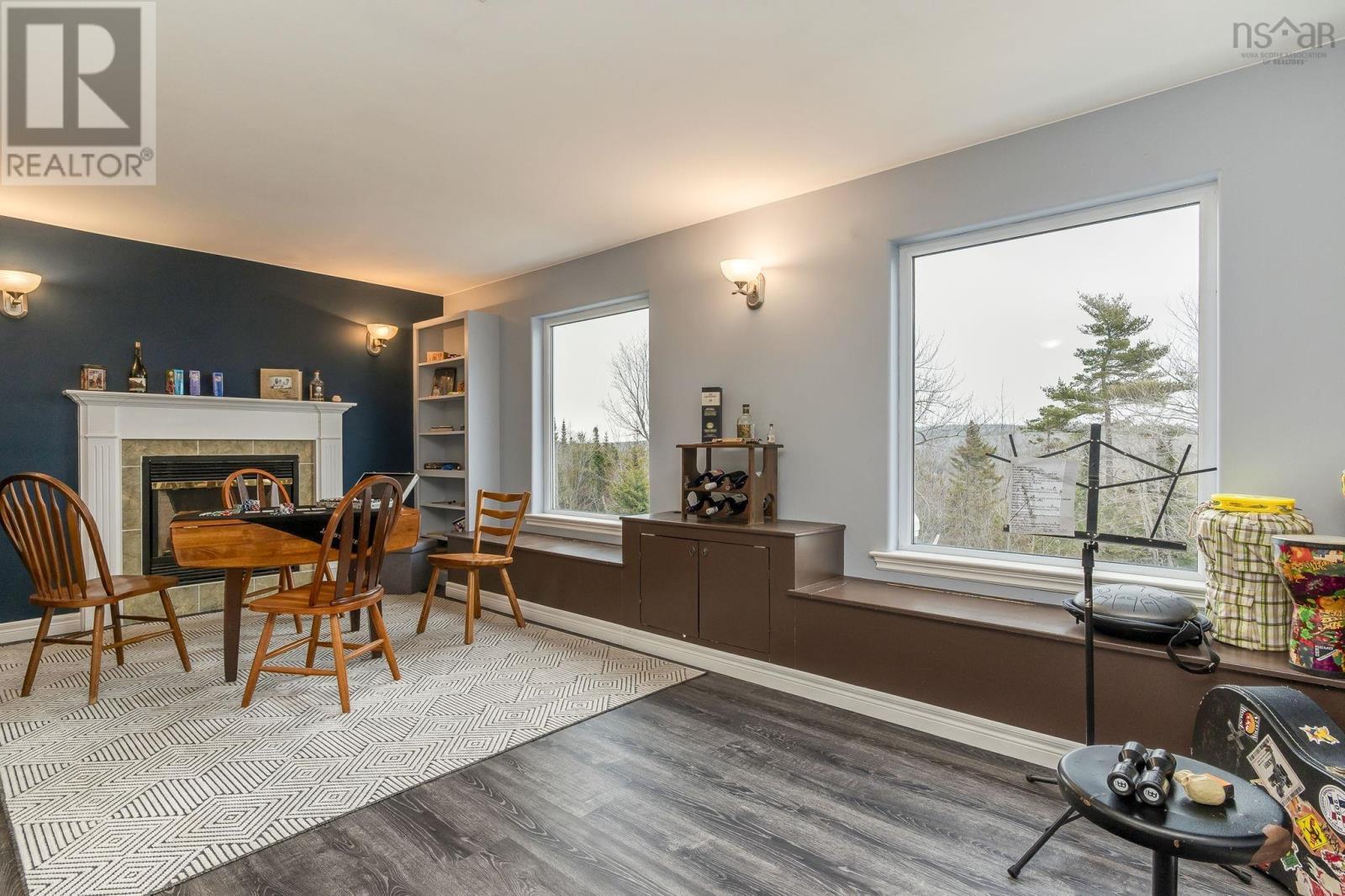 Property 40 of 50 of 31 Limestone Avenue