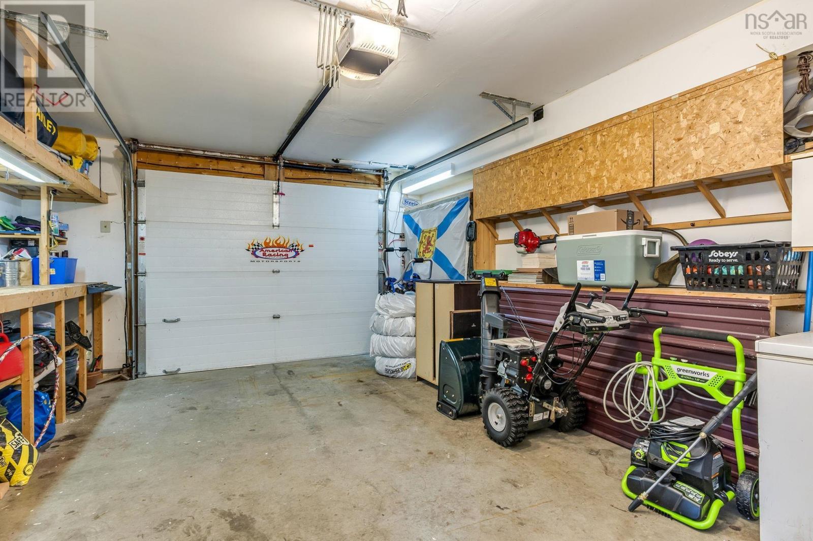 Property 45 of 50 of 31 Limestone Avenue