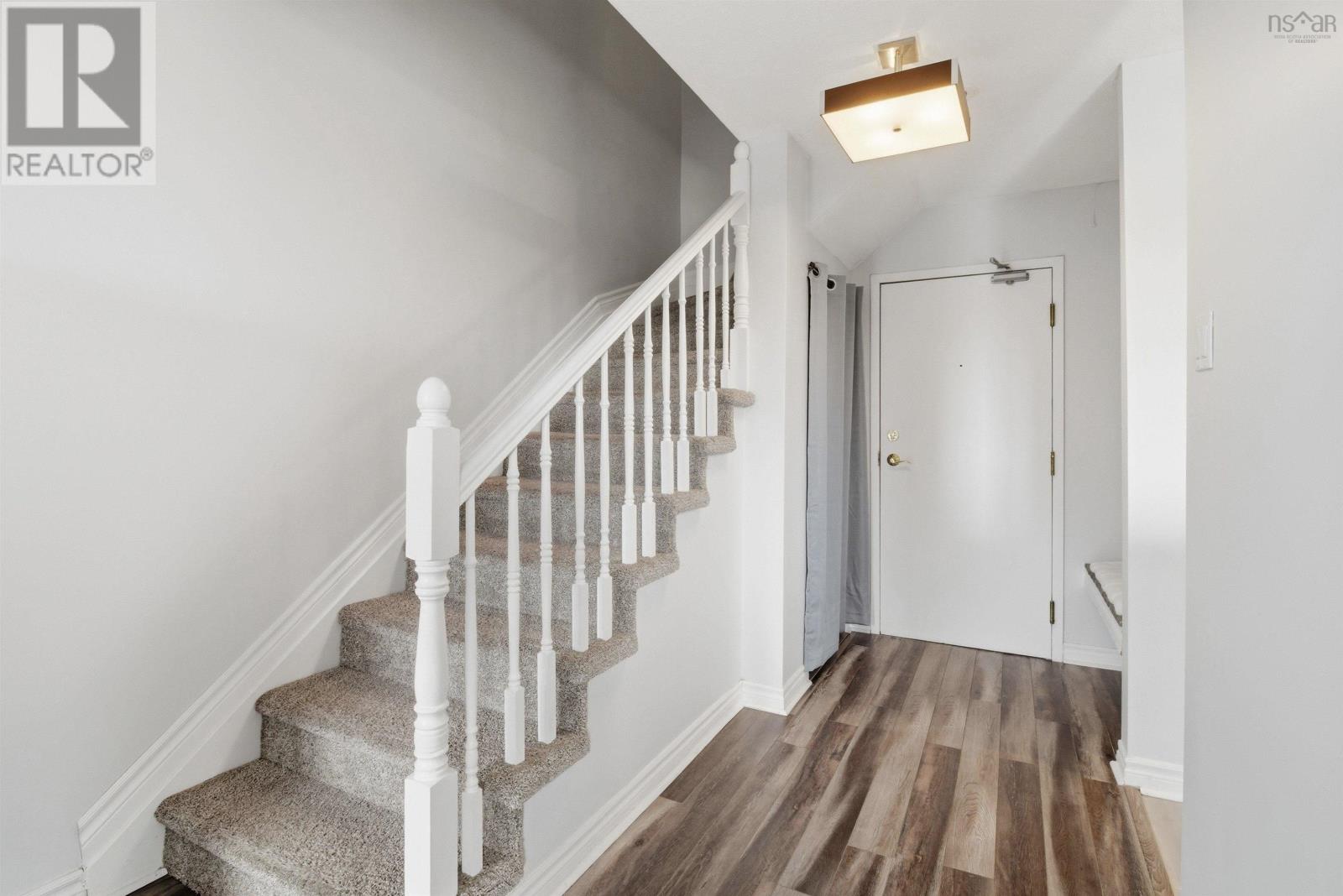 Property 14 of 25 of 215 75 Collins Grove