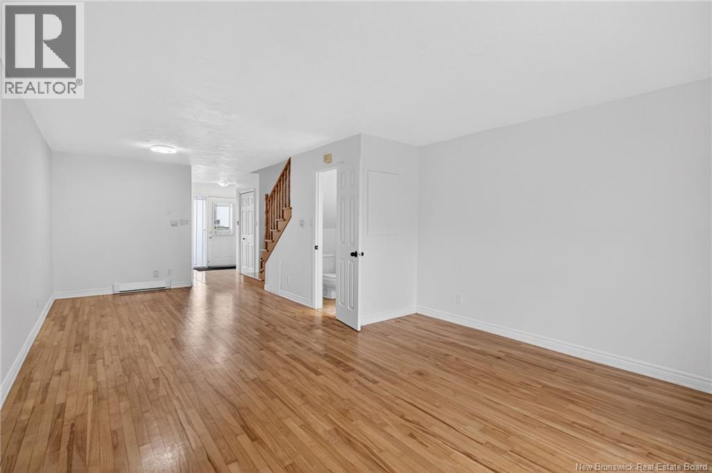 #5 380 Champlain Street - 10