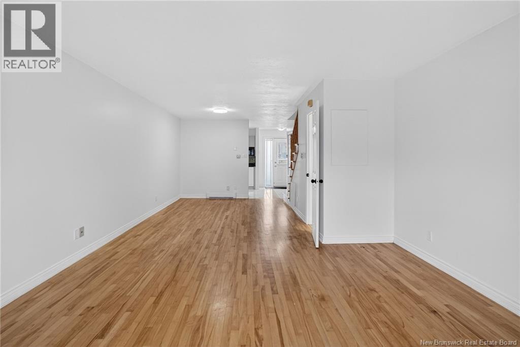 #5 380 Champlain Street - 11