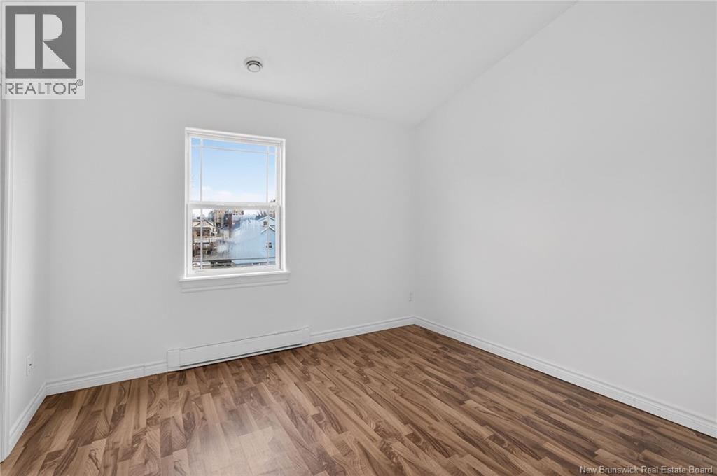 #5 380 Champlain Street - 15