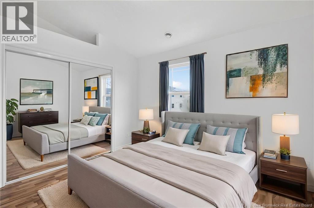 #5 380 Champlain Street - 18