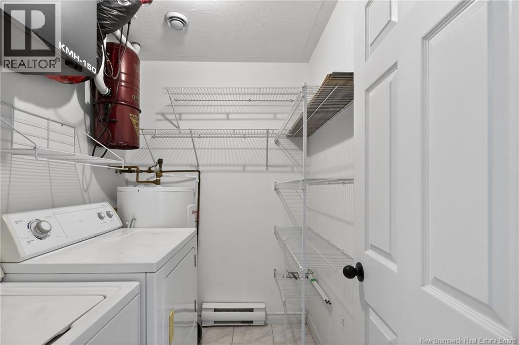 #5 380 Champlain Street - 22