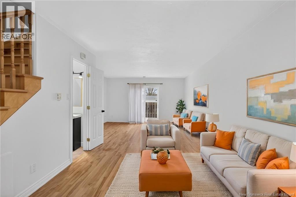 #5 380 Champlain Street - 9
