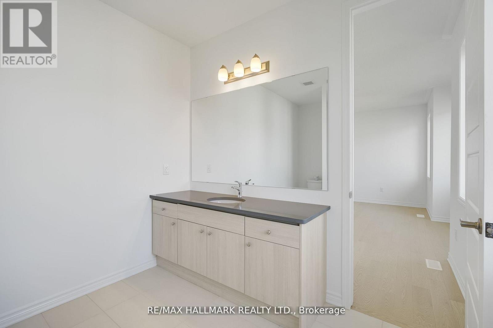 634 NEWLOVE STREET - 26