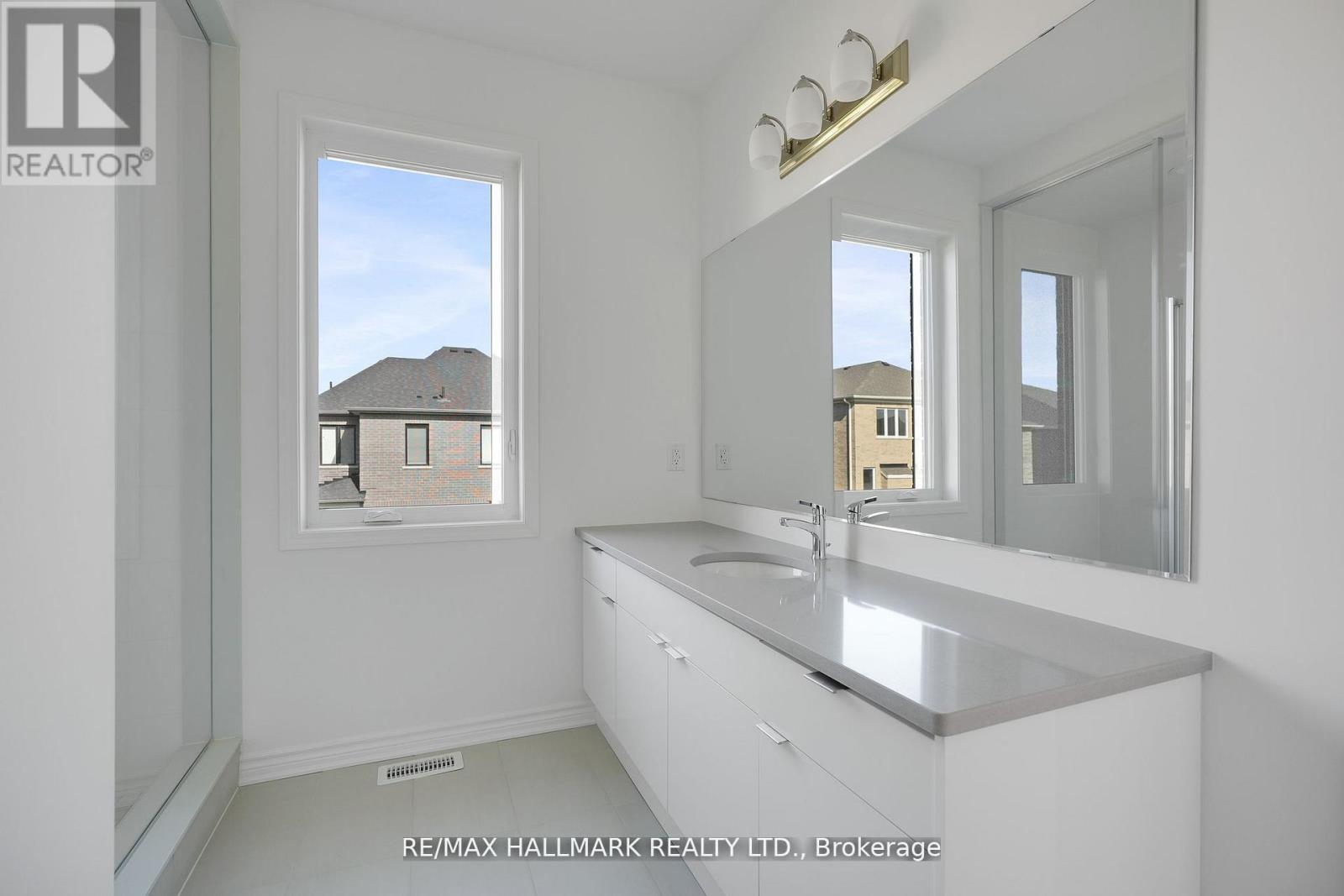 626 NEWLOVE STREET - 24
