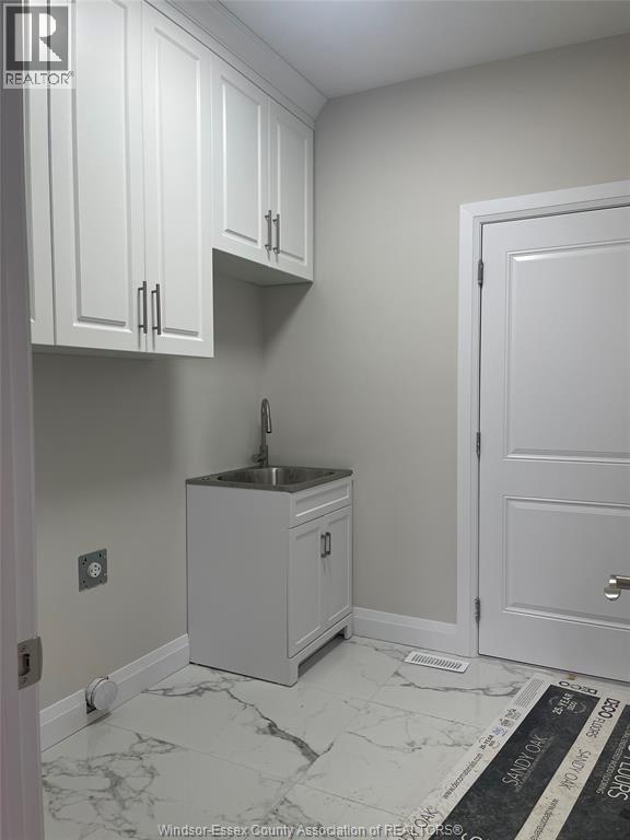 7350 GARNET CRESCENT - 8