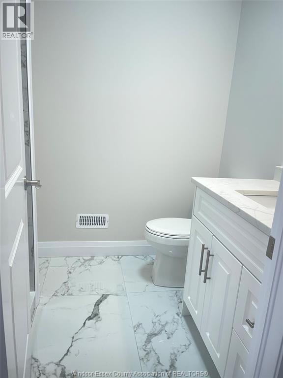 7350 GARNET CRESCENT - 9