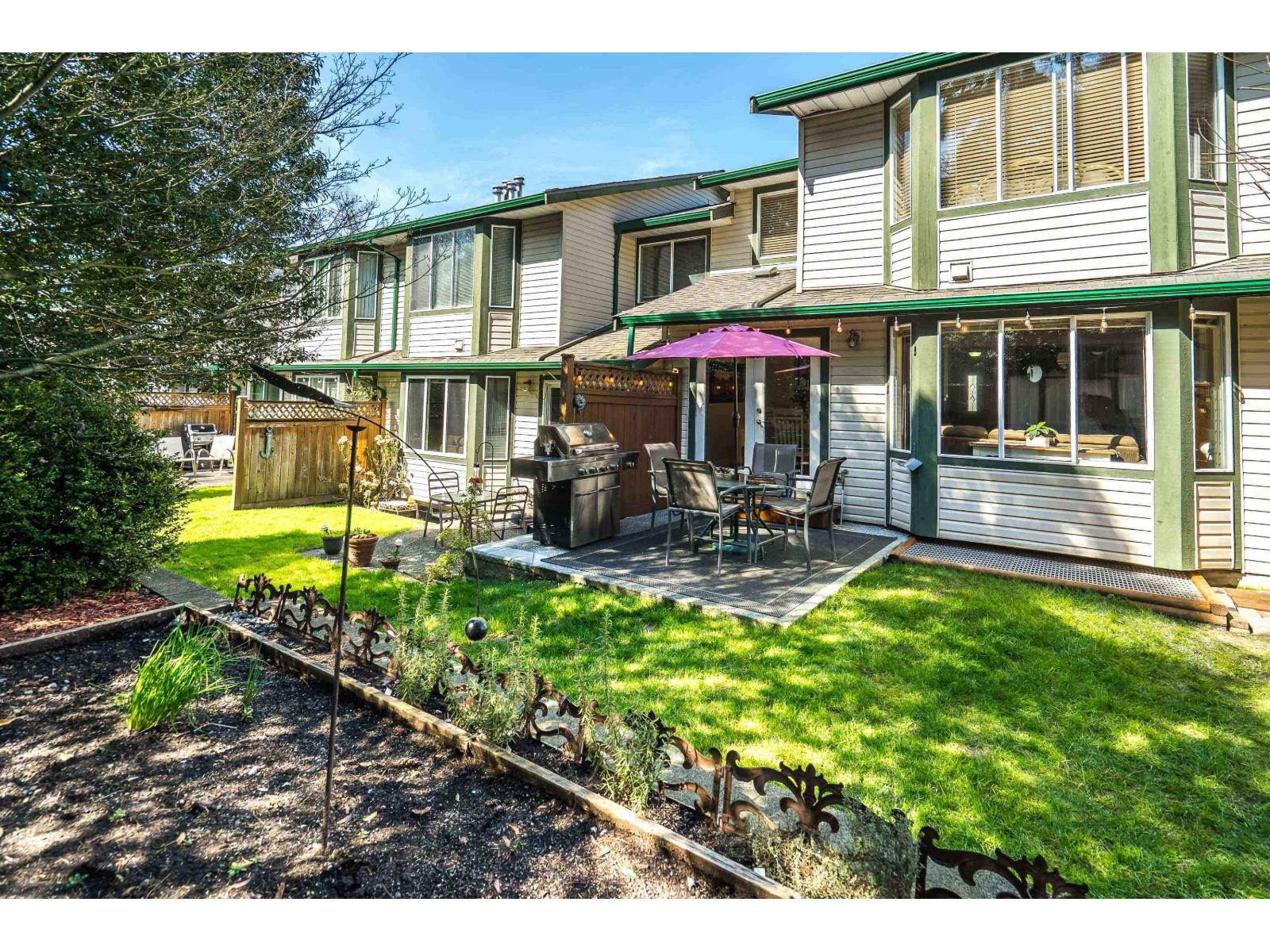 21 8863 216 STREET, Langley