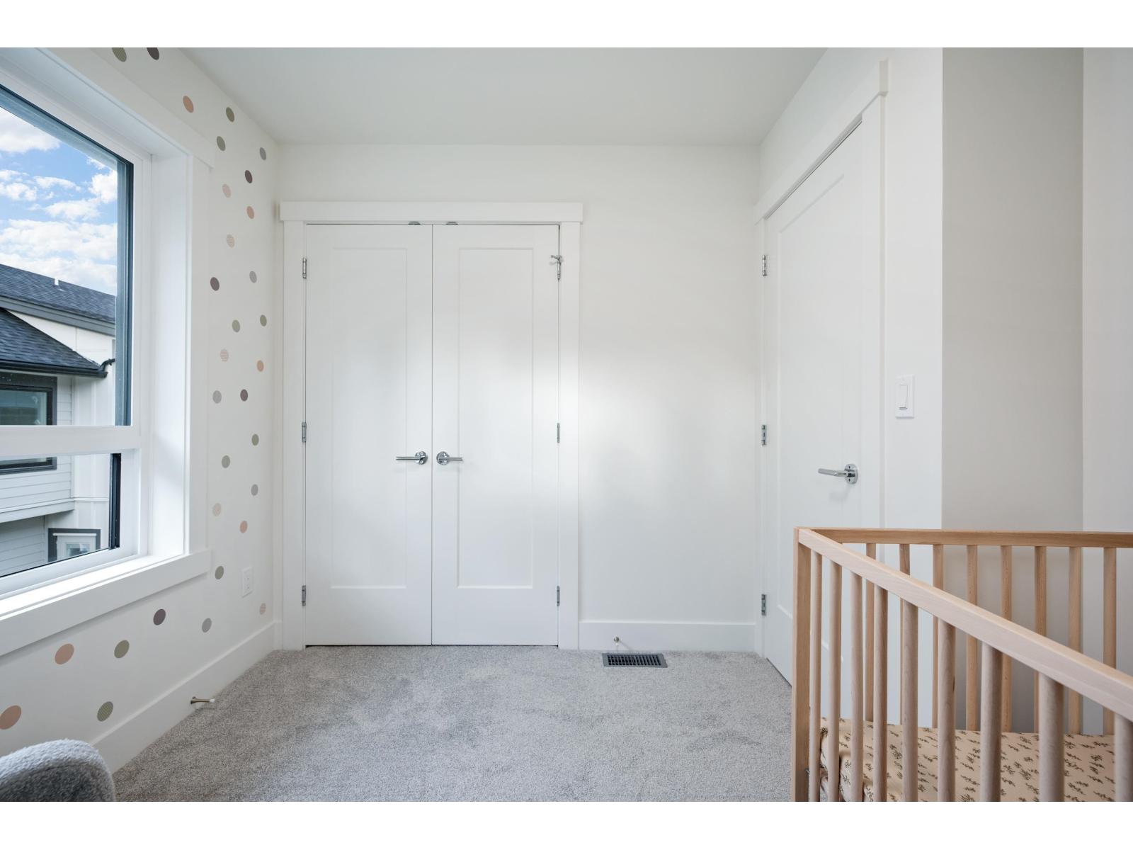 5 5993 143 STREET, Surrey