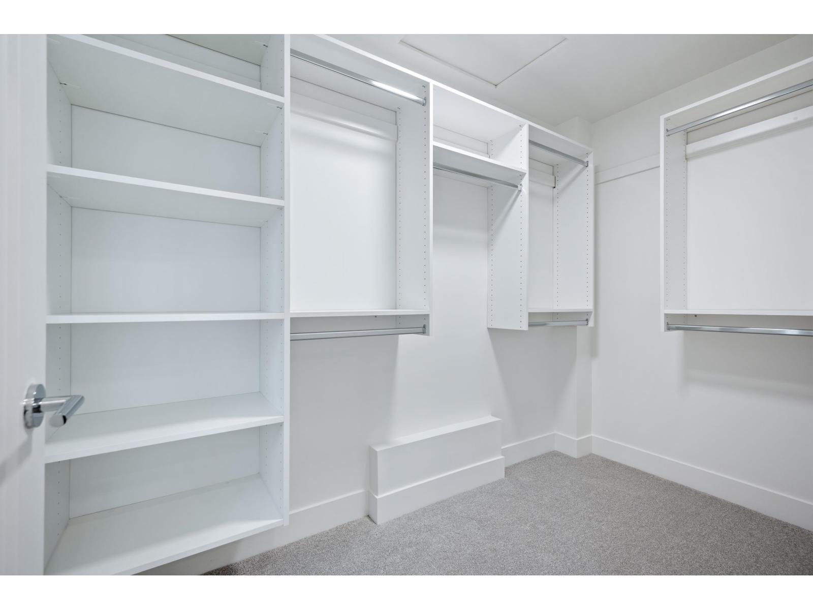 5 5993 143 STREET, Surrey