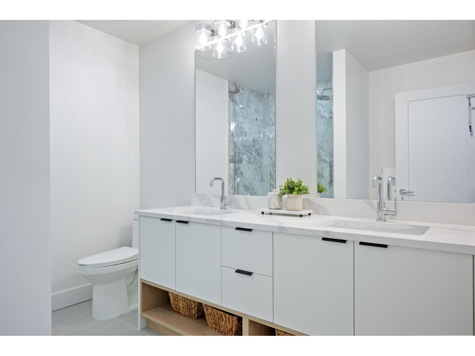 4 5993 143 STREET, Surrey