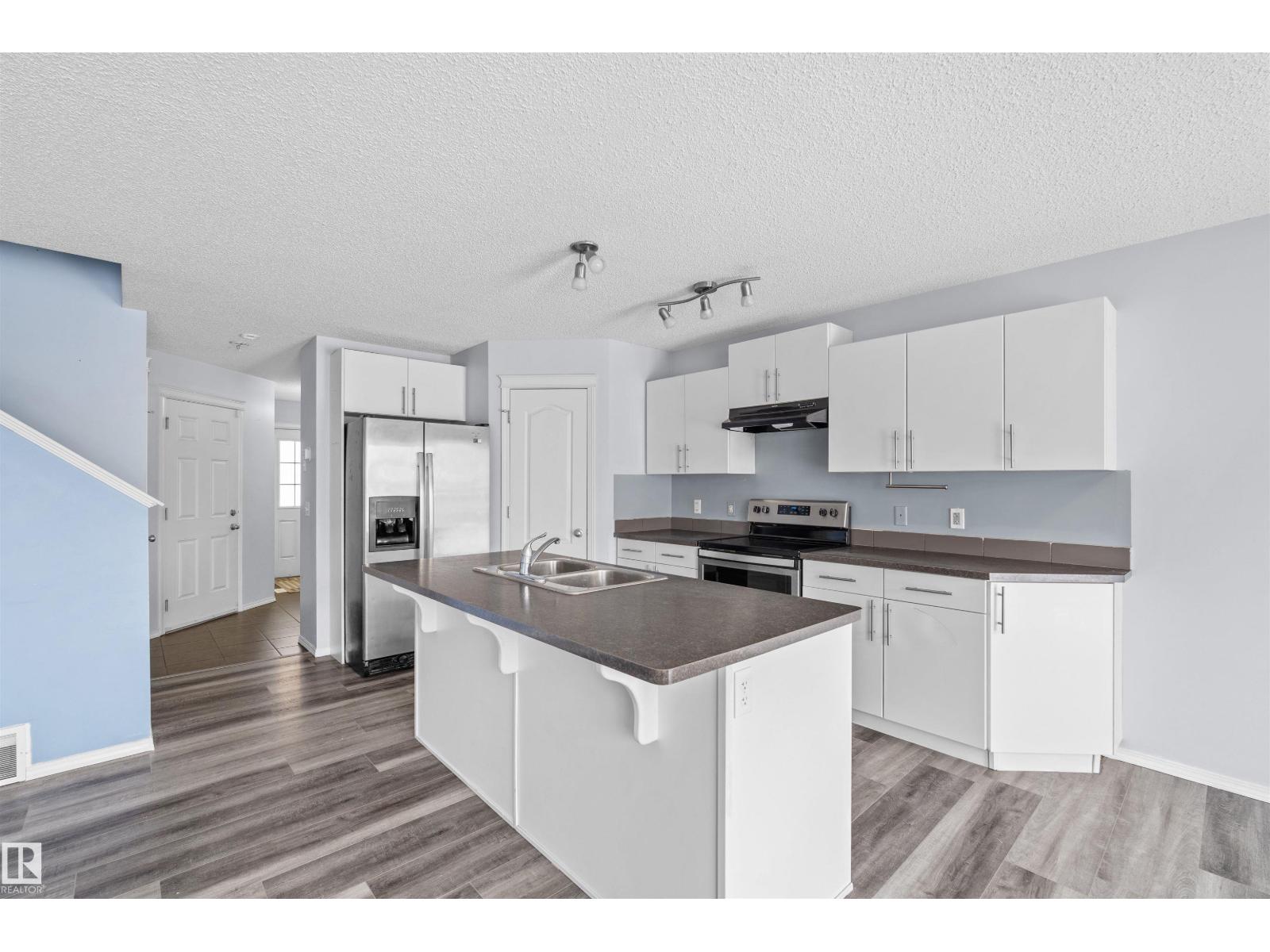 11542 18A AV SW, Edmonton