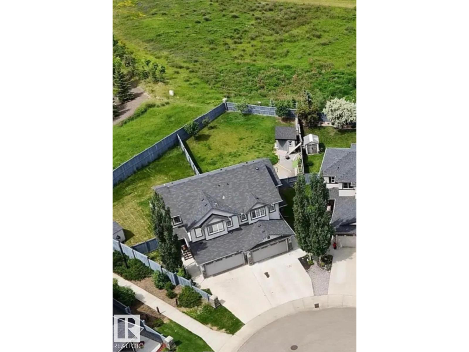 3885 GALLINGER LO NW, Edmonton