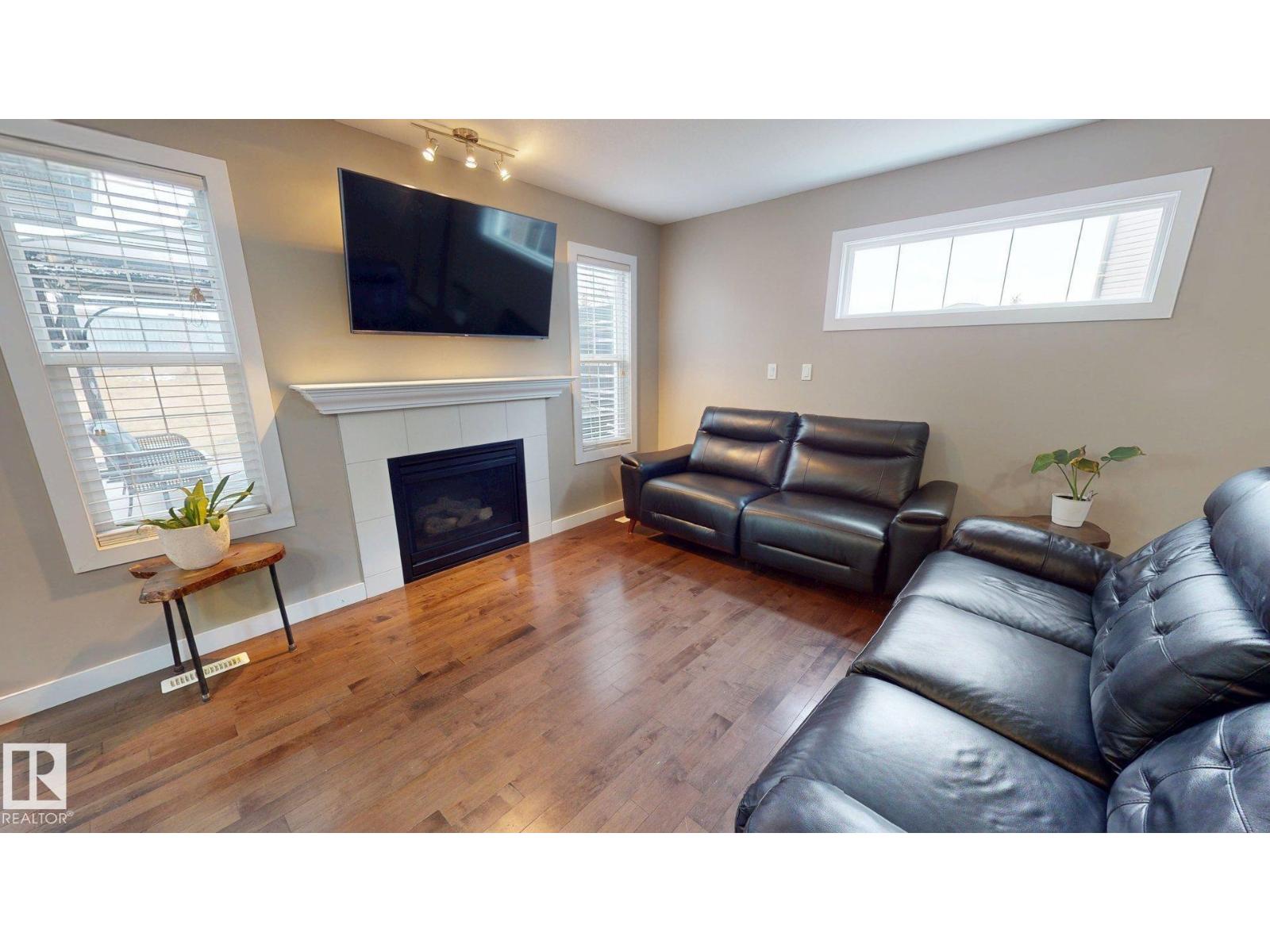 3885 GALLINGER LO NW, Edmonton