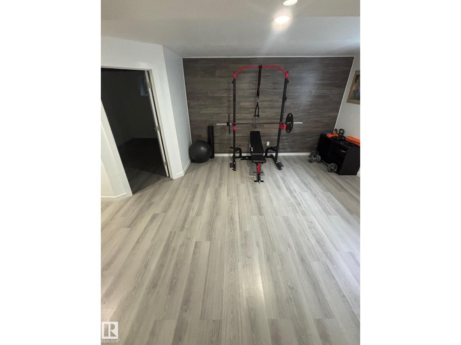 3885 GALLINGER LO NW, Edmonton