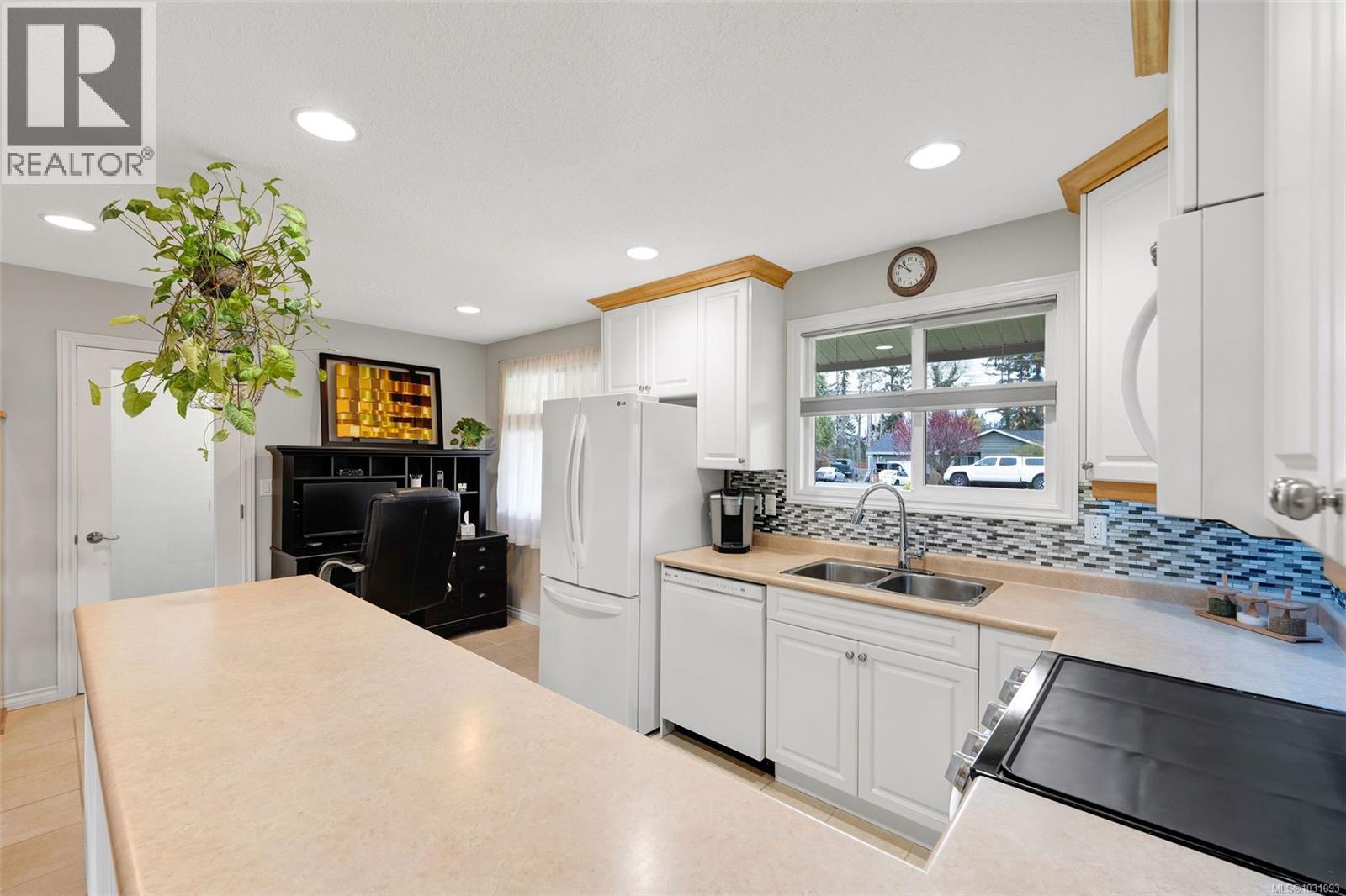 1298 Sunrise Dr, Parksville