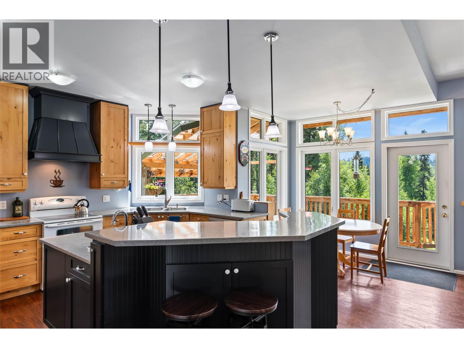 10325 FINLAY ROAD - 10