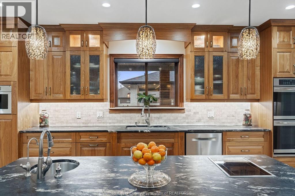 3740 DONATO DRIVE - 12