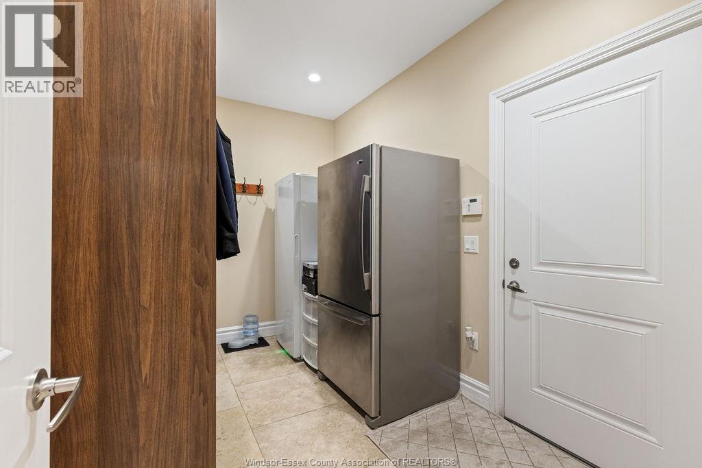 3740 DONATO DRIVE - 20