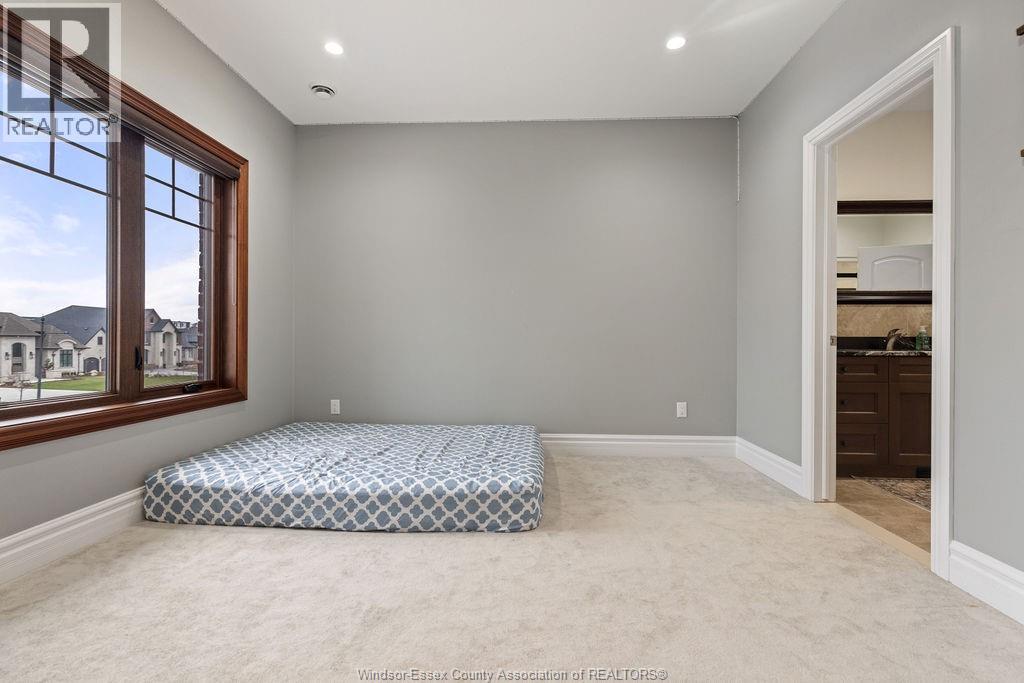 3740 DONATO DRIVE - 30