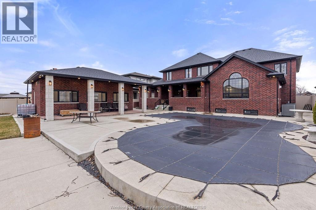 3740 DONATO DRIVE - 33