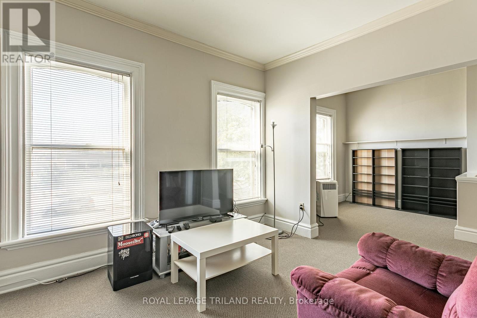 848 DUNDAS STREET E Property Photo