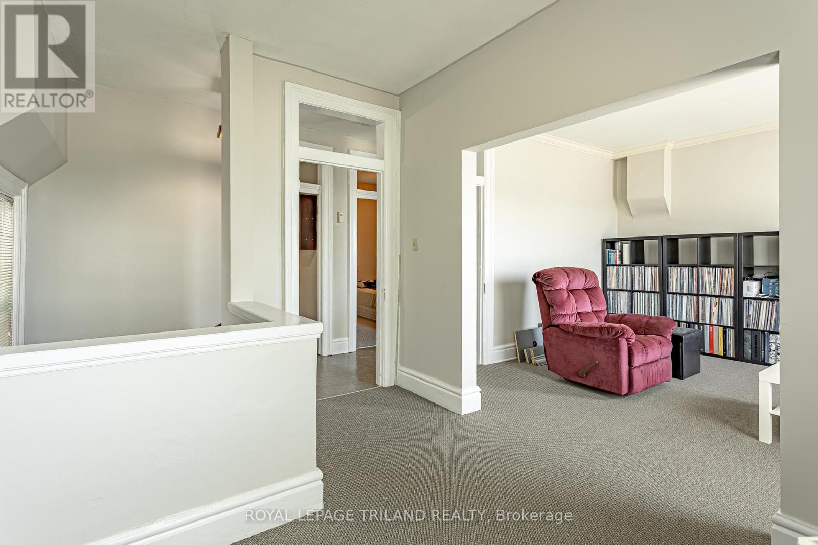 848 DUNDAS STREET E Property Photo