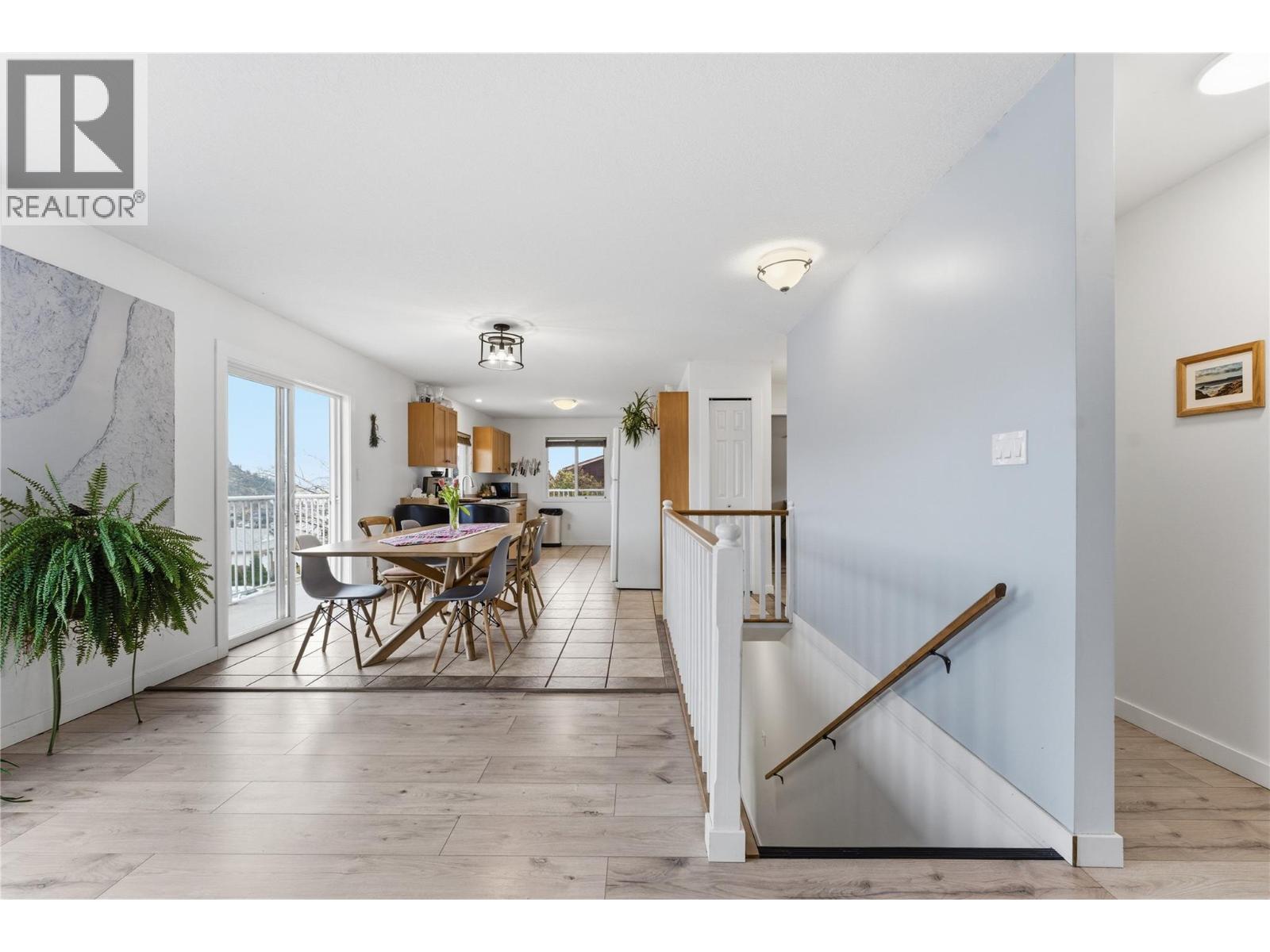 4202 15 Crescent, Vernon