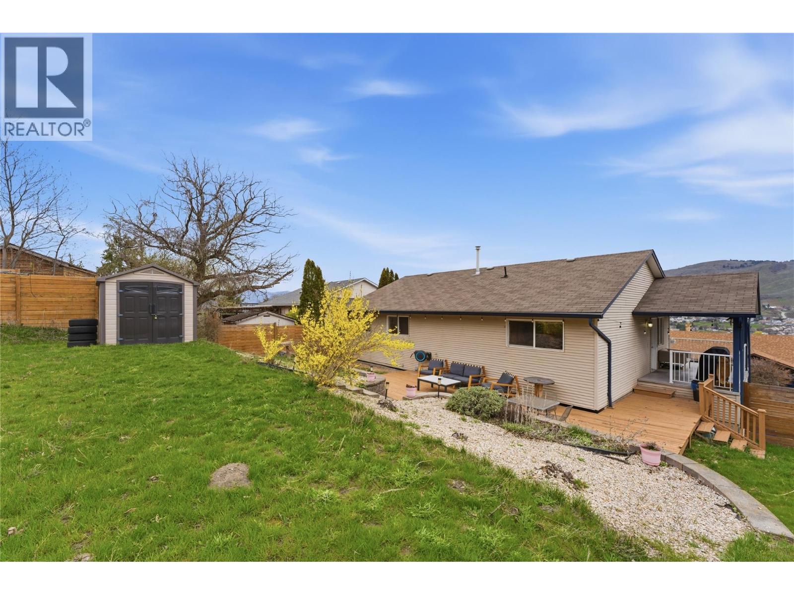 4202 15 Crescent, Vernon