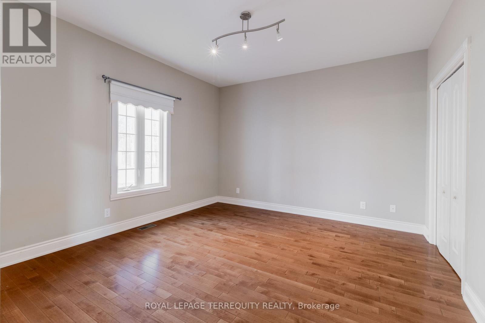 591 DU PARC ROAD - 11