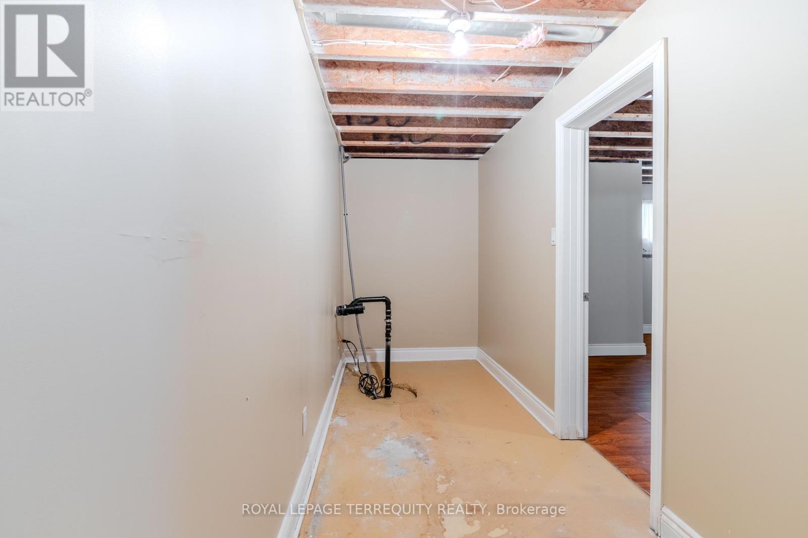 591 DU PARC ROAD - 25