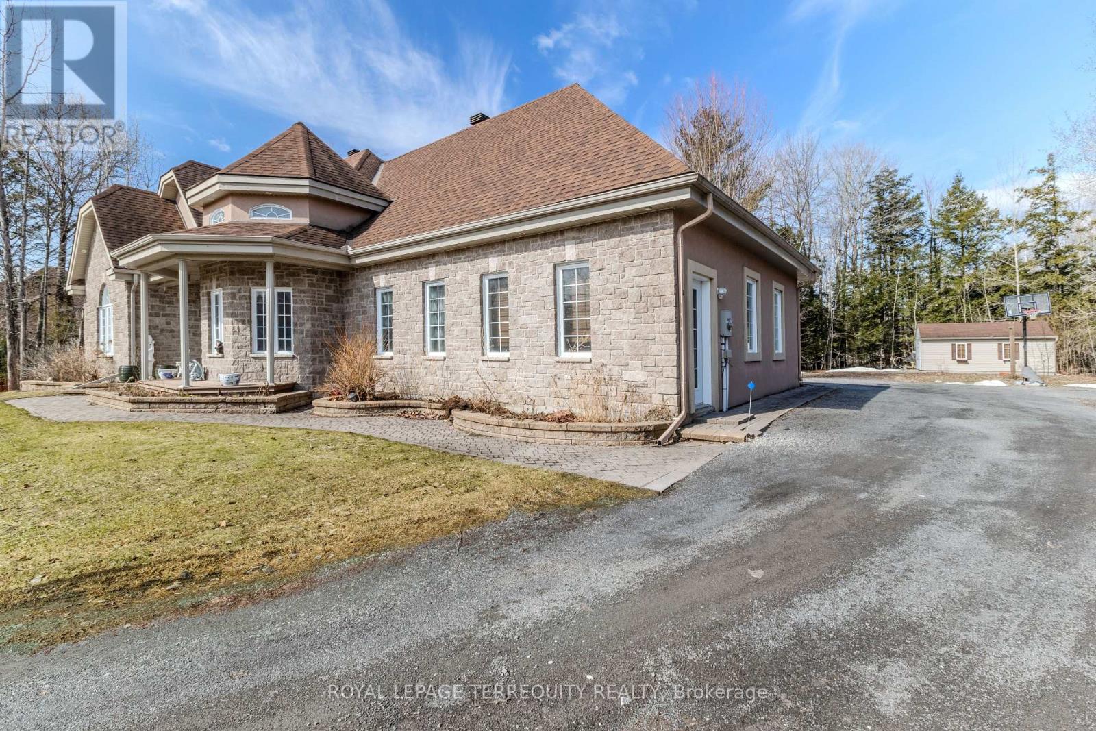 591 DU PARC ROAD - 29