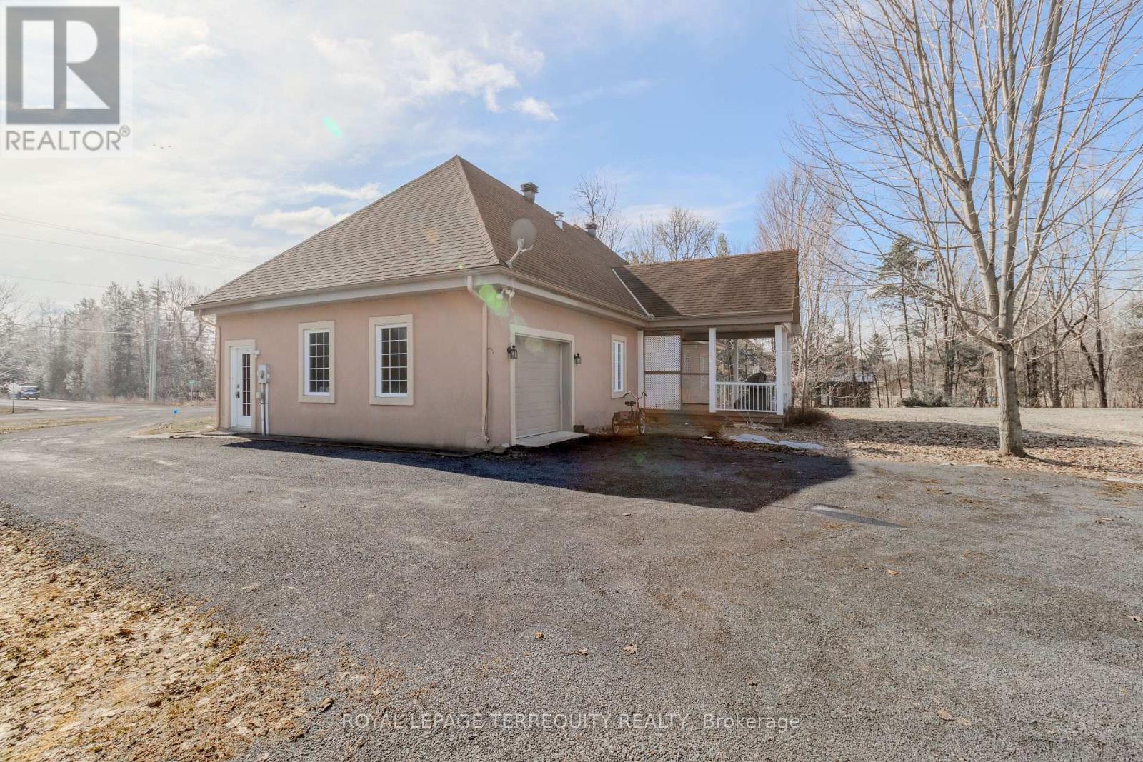 591 DU PARC ROAD - 33