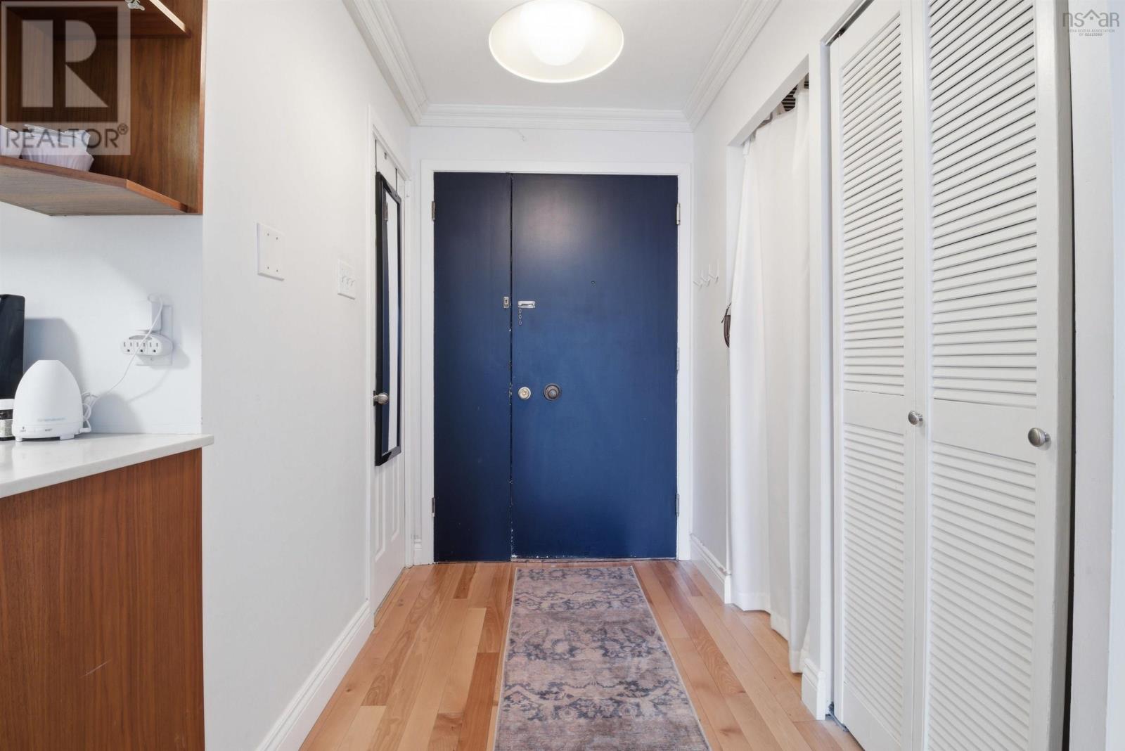 806 5959 SPRING GARDEN ROAD - Image 2