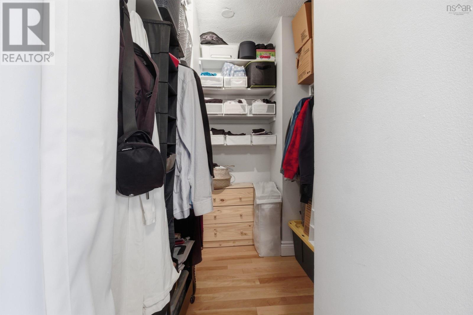 806 5959 SPRING GARDEN ROAD - 14