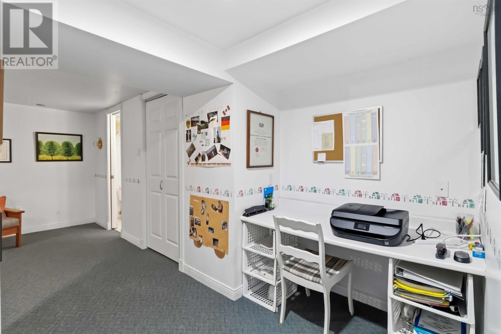 Property 42 of 47 of 198 Cresthaven Drive